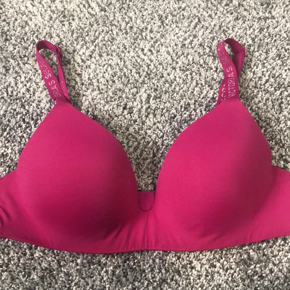 New without tags VS Bra